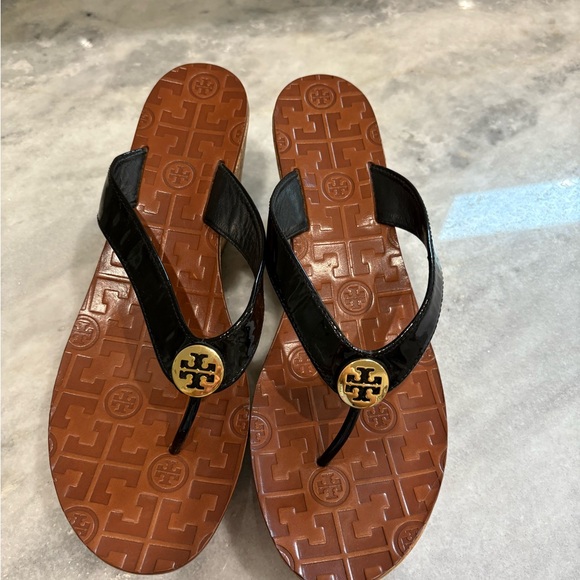 Tory Burch Sandals - Picture 1 of 5
